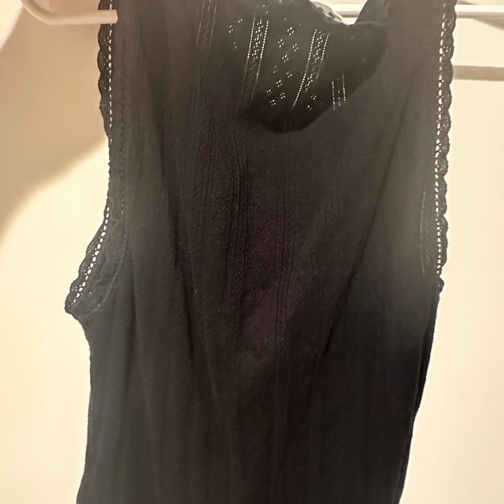 Doen LOIS TANK
IN BLACK QUELLE JOLIE POINTELLE - Picture 3 of 3